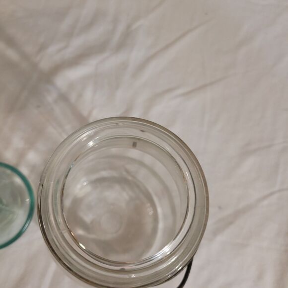 Small Glass Pumpkin Candy Jar And Vtg ATLAS EZ Seal Qt Jar - Picture 8 of 11